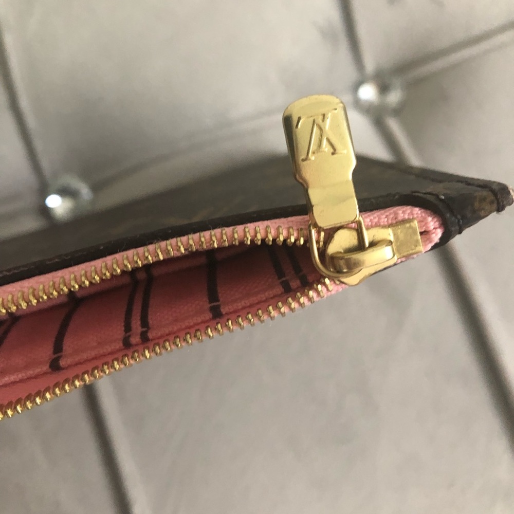 🎀RARE🎀Louis Vuitton pochette Rose Ballerine - Picture 2 of 8